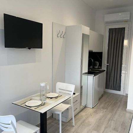 VlorëDangolli House公寓 外观 照片