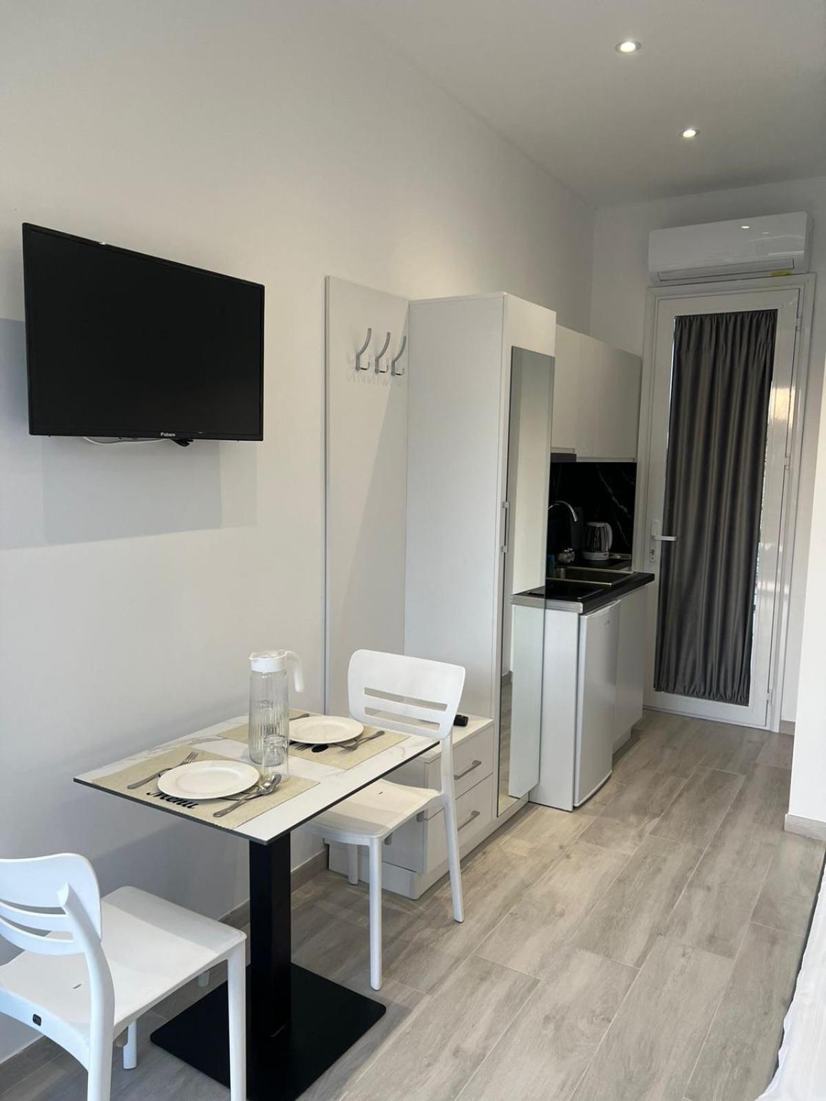 VlorëDangolli House公寓 外观 照片