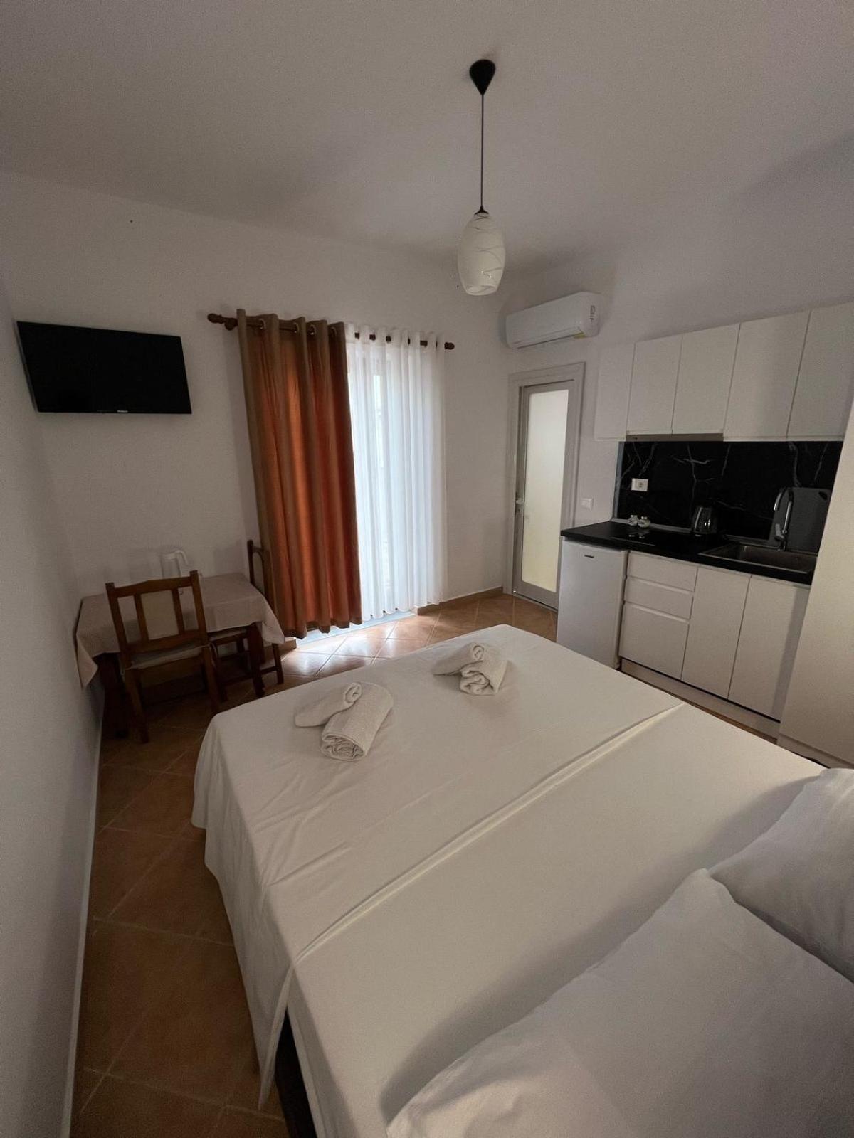 VlorëDangolli House公寓 外观 照片