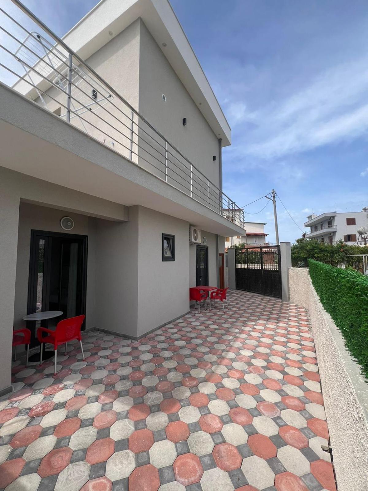 VlorëDangolli House公寓 外观 照片